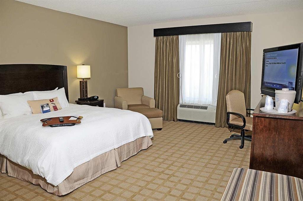 Hampton Inn & Suites Flowery Branch Rum bild