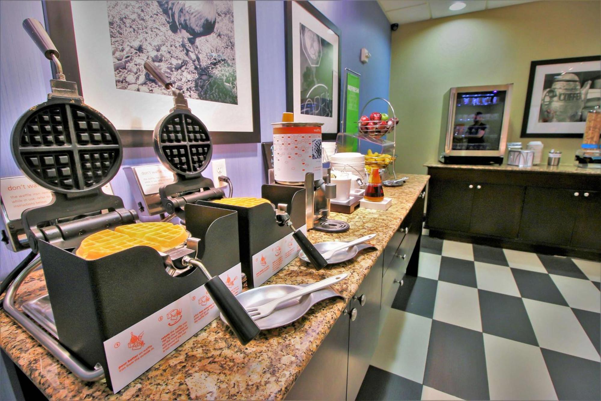 Hampton Inn & Suites Flowery Branch Exteriör bild
